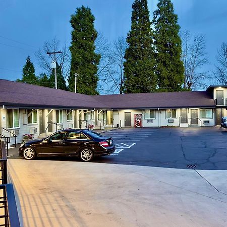 Budget Lodge Eugene - Airport Esterno foto