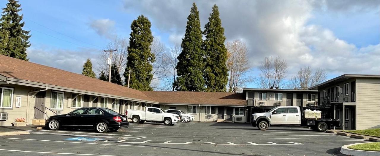 Budget Lodge Eugene - Airport Esterno foto