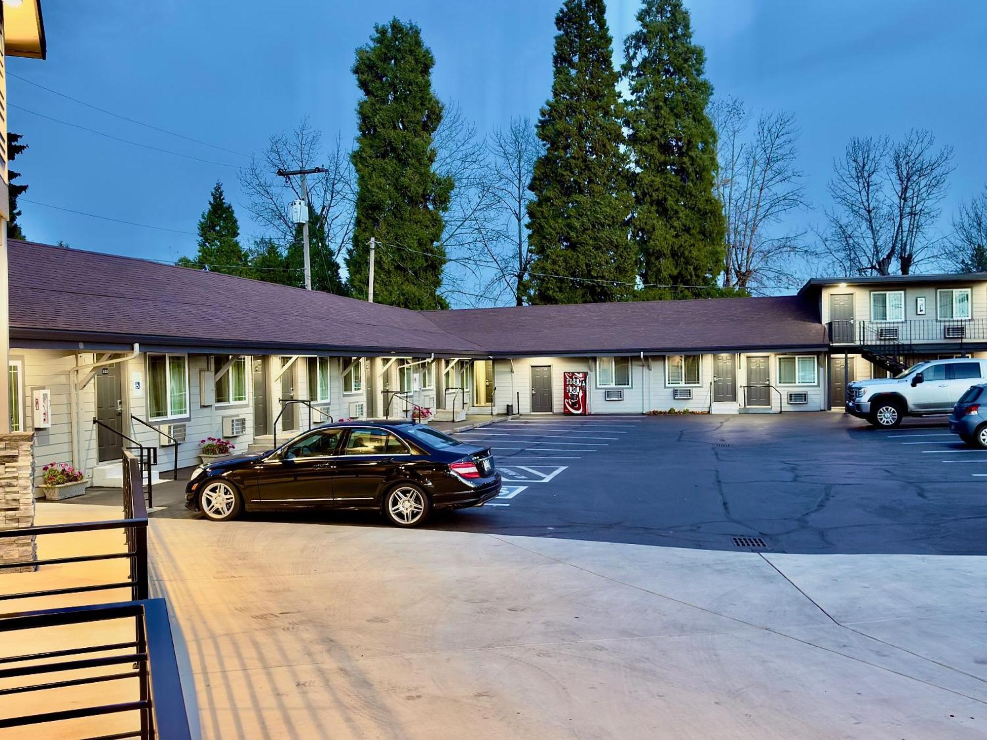 Budget Lodge Eugene - Airport Esterno foto