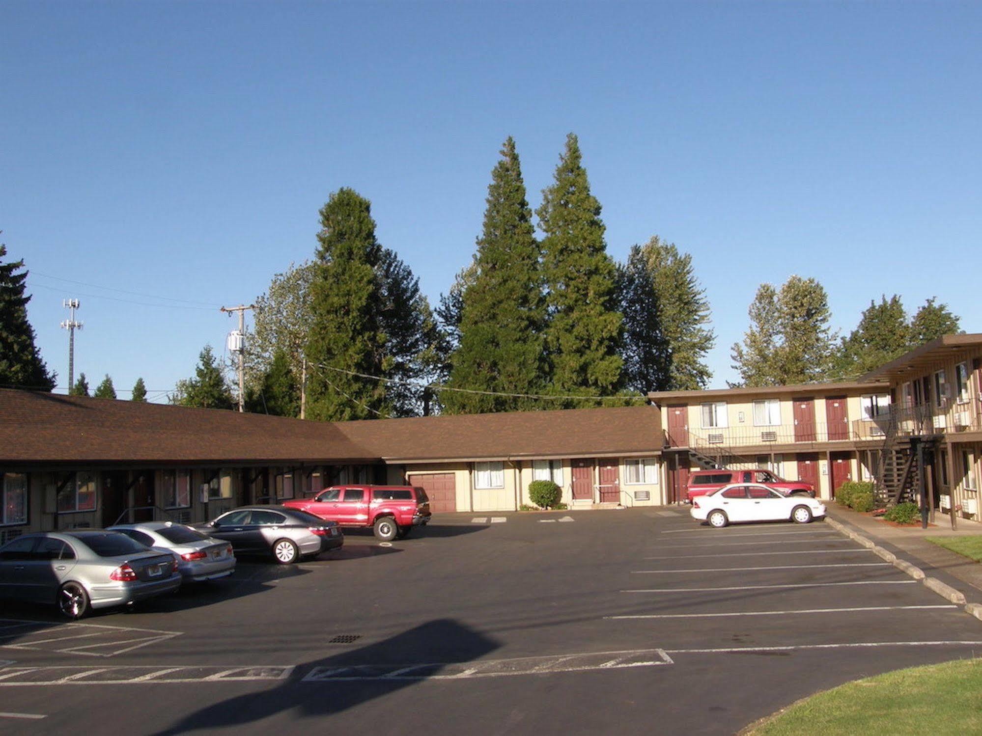 Budget Lodge Eugene - Airport Esterno foto