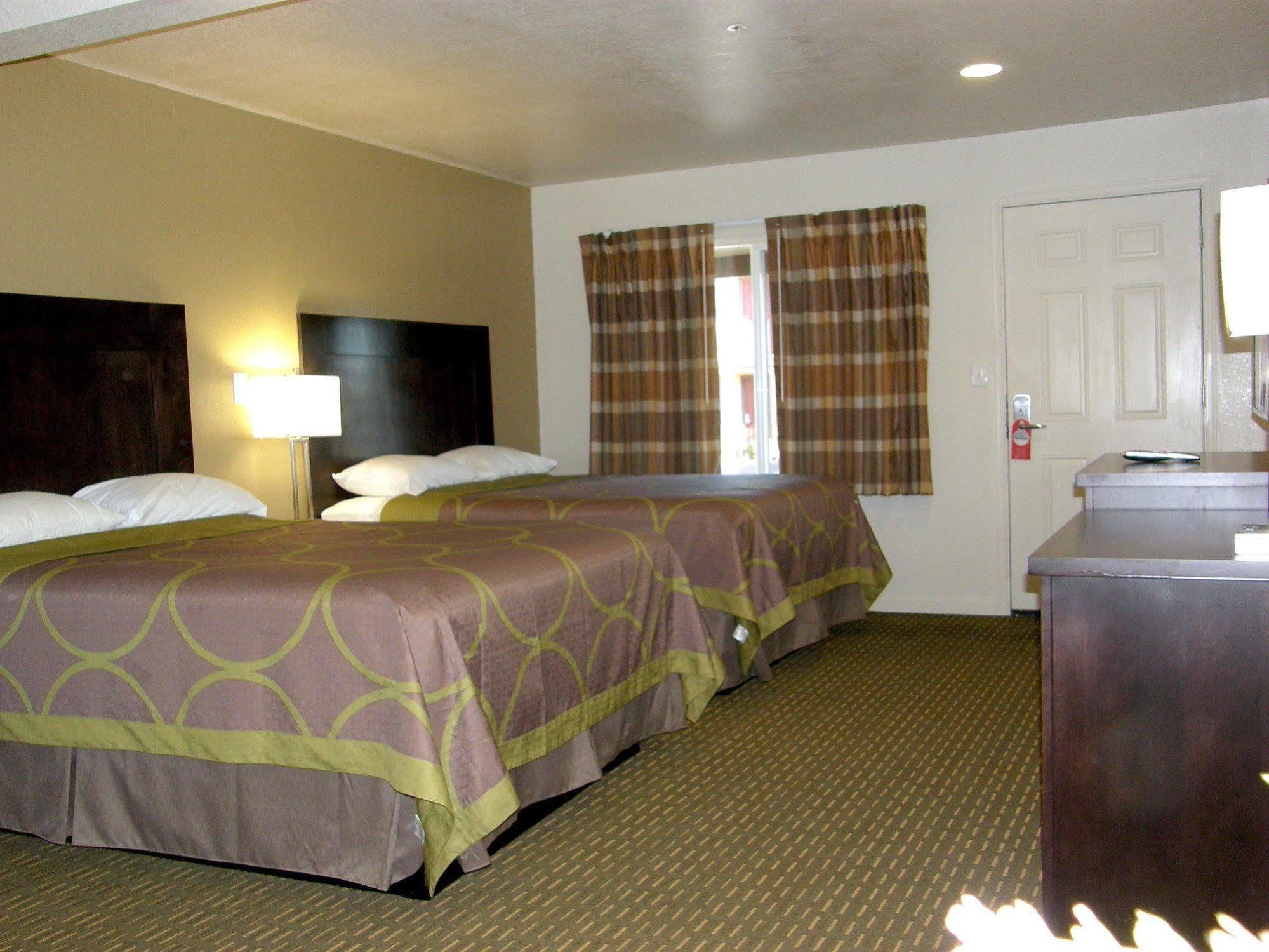 Budget Lodge Eugene - Airport Esterno foto